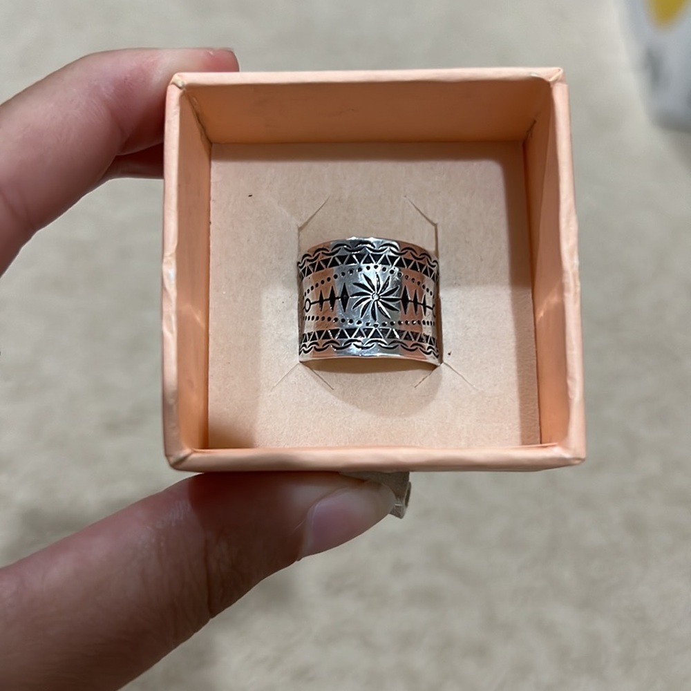 NEW Gas Bijoux Ring
